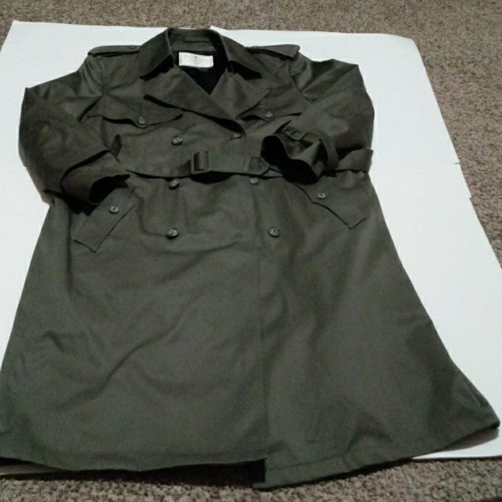 London Fog~TOWNE~Green Trench Coat 44reg